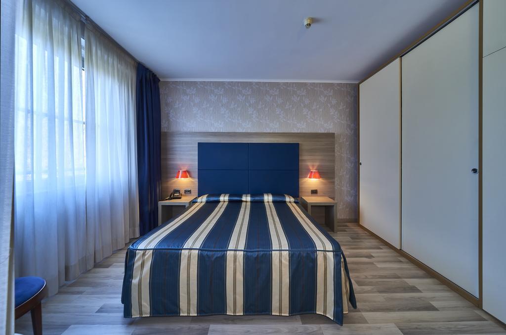 Hotel Alberi Lecco Ngoại thất bức ảnh