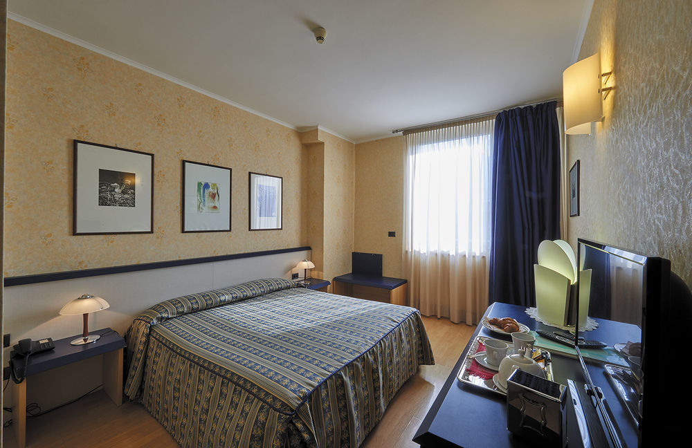 Hotel Alberi Lecco Ngoại thất bức ảnh